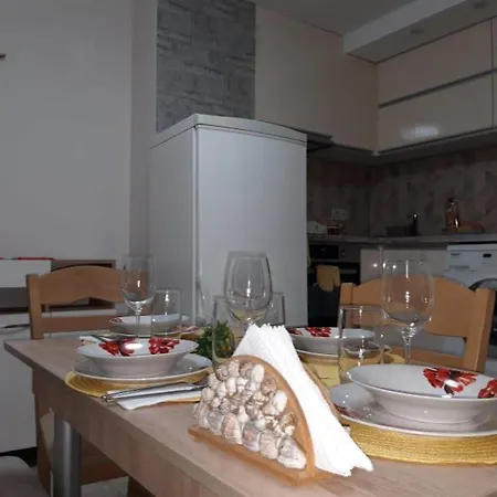 Sunshine D Apartament